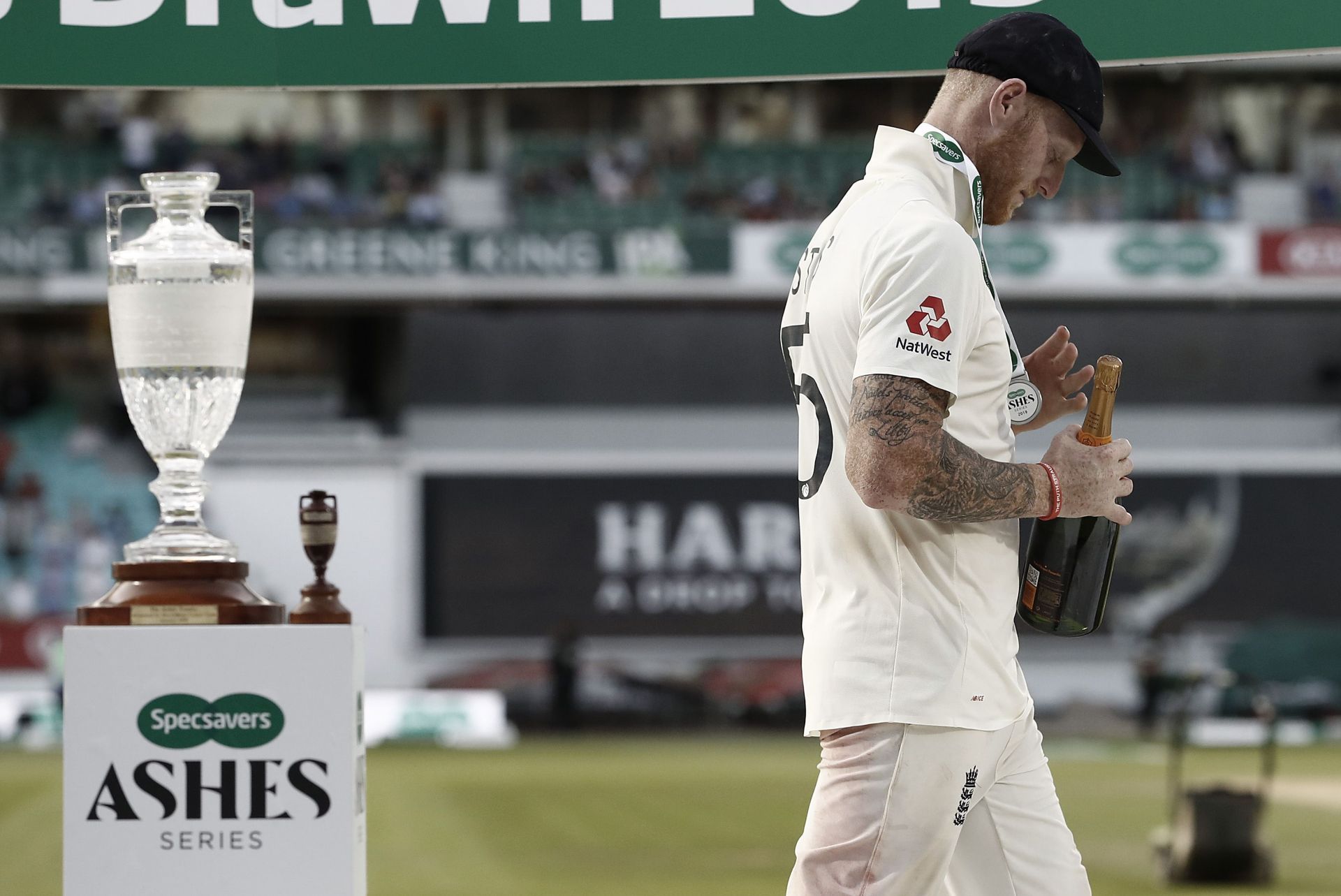 England v Australia - 5th Specsavers Ashes Test: Day Four