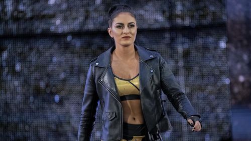 Sonya Deville might start a new feud with Sasha Banks and Naomi