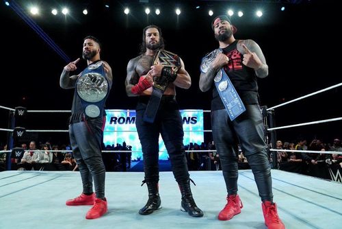 Roman Reigns with The Usos at Pensacola