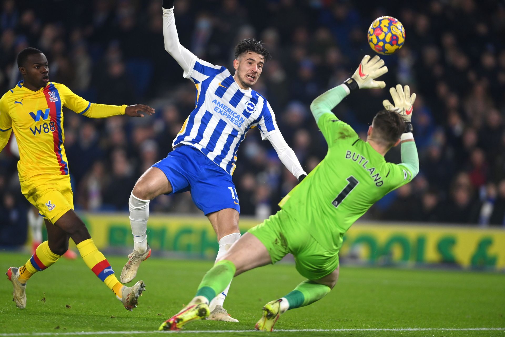 Brighton & Hove Albion v Crystal Palace - Premier League