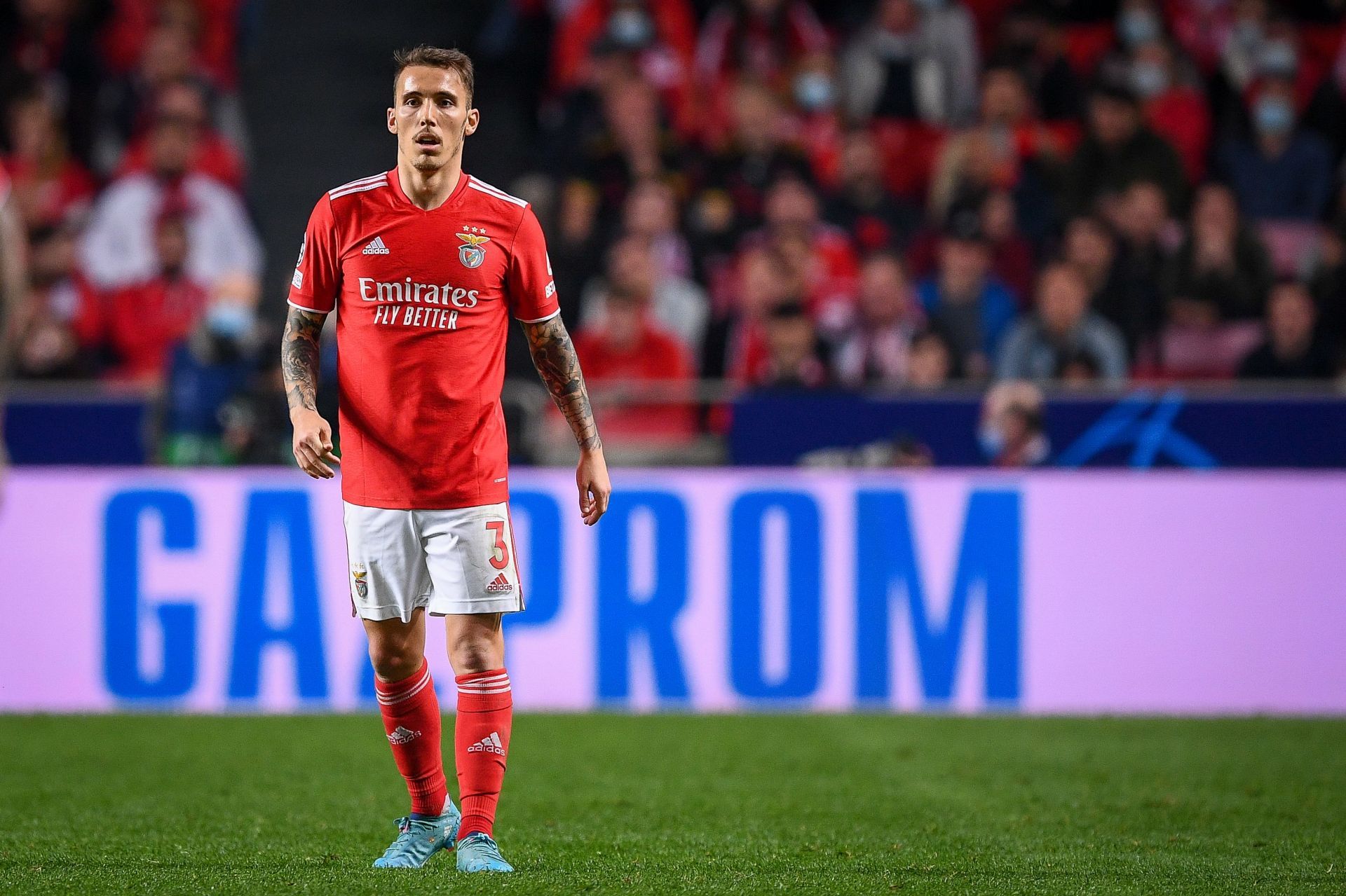 SL Benfica v AFC Ajax: Round Of Sixteen Leg One - UEFA Champions League