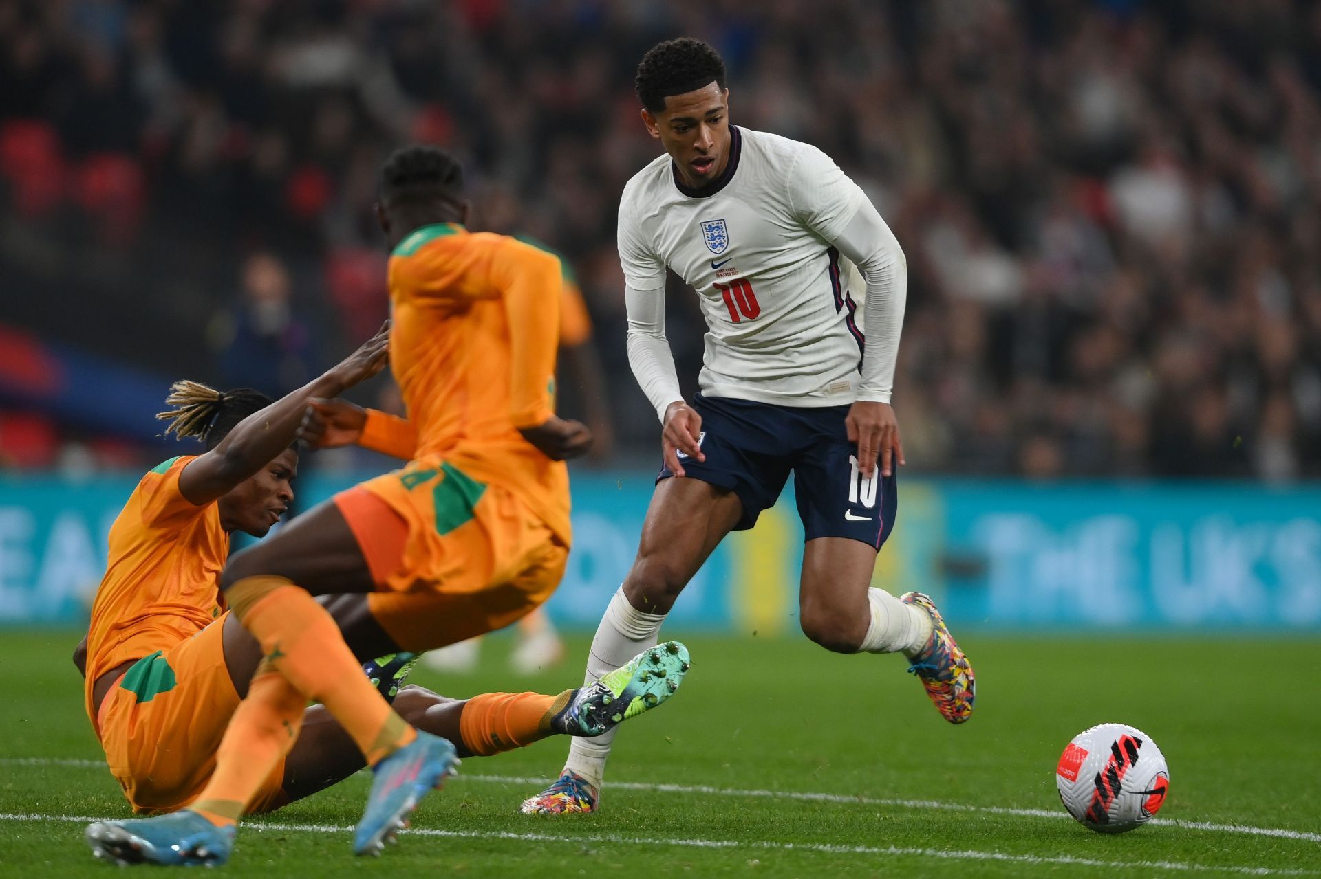Jude Bellingham in action for England against Cote d&#039;Ivoire