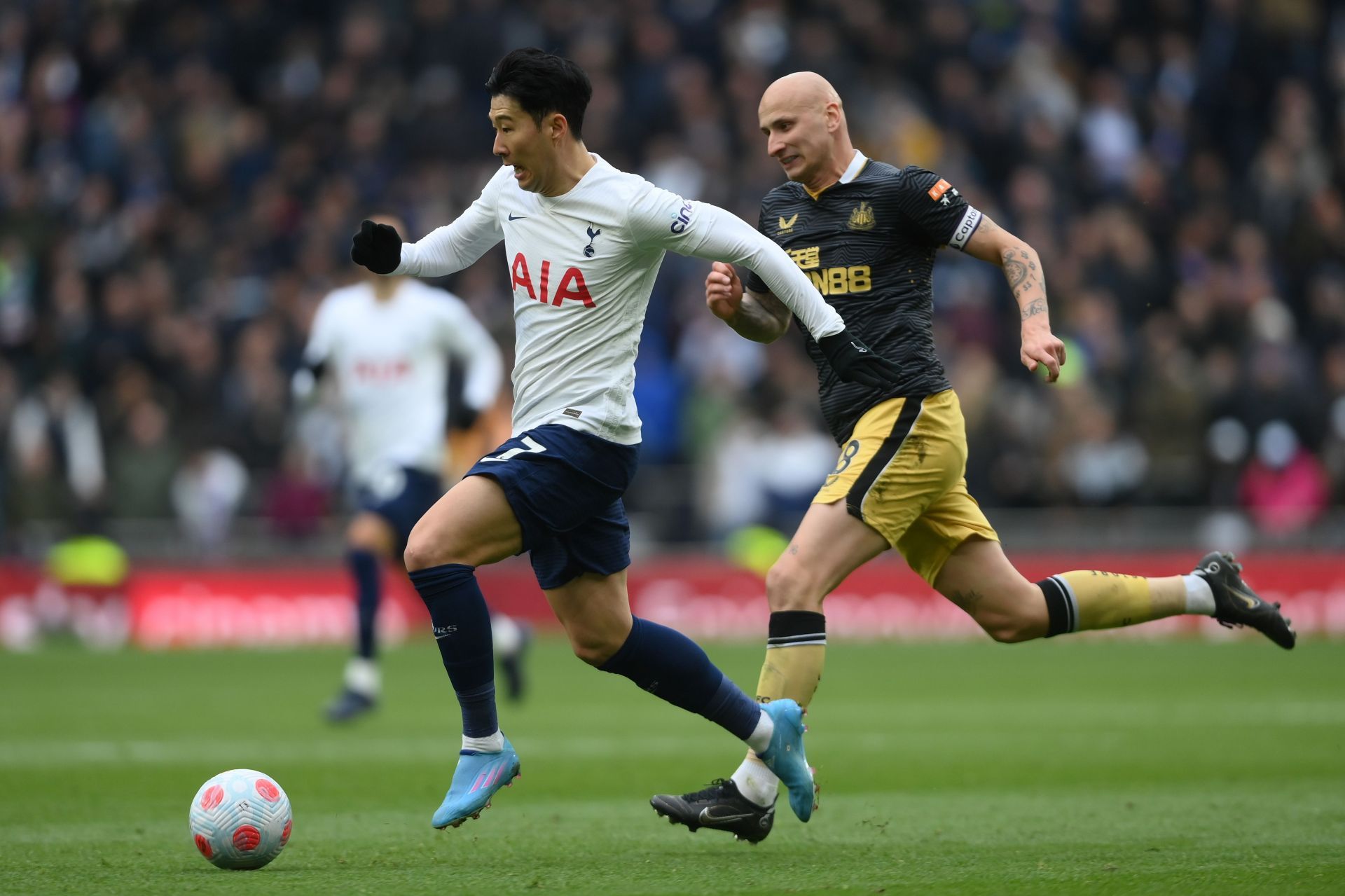 Tottenham Hotspur v Newcastle United - Premier League