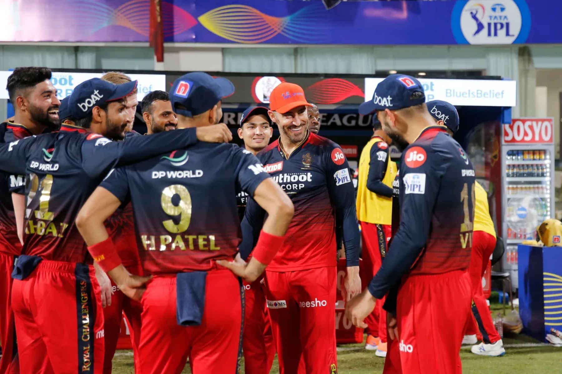The RCB camp in a happy mood. Pic: IPLT20.COM