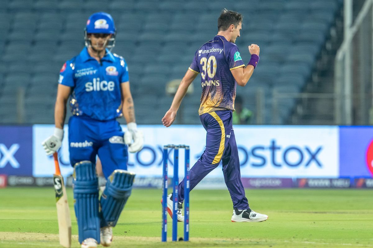 MI scored just 55 runs in the first 11 overs and lost three wickets [Credits: IPL]