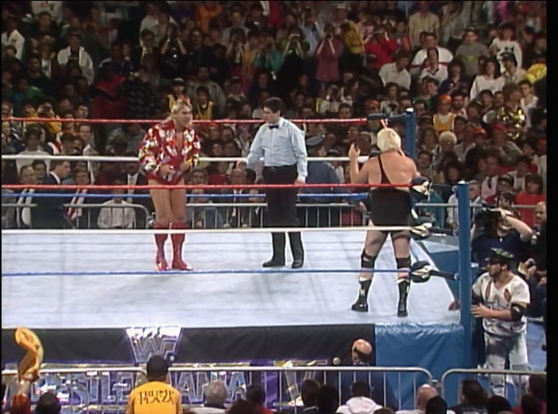 Bobby Heenan takes on The Red Rooster at WrestleMania V