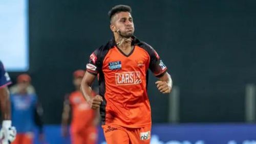 Umran Malik impressed everyone with his fiery spells during IPL 2022 [P./C: iplt20.com]