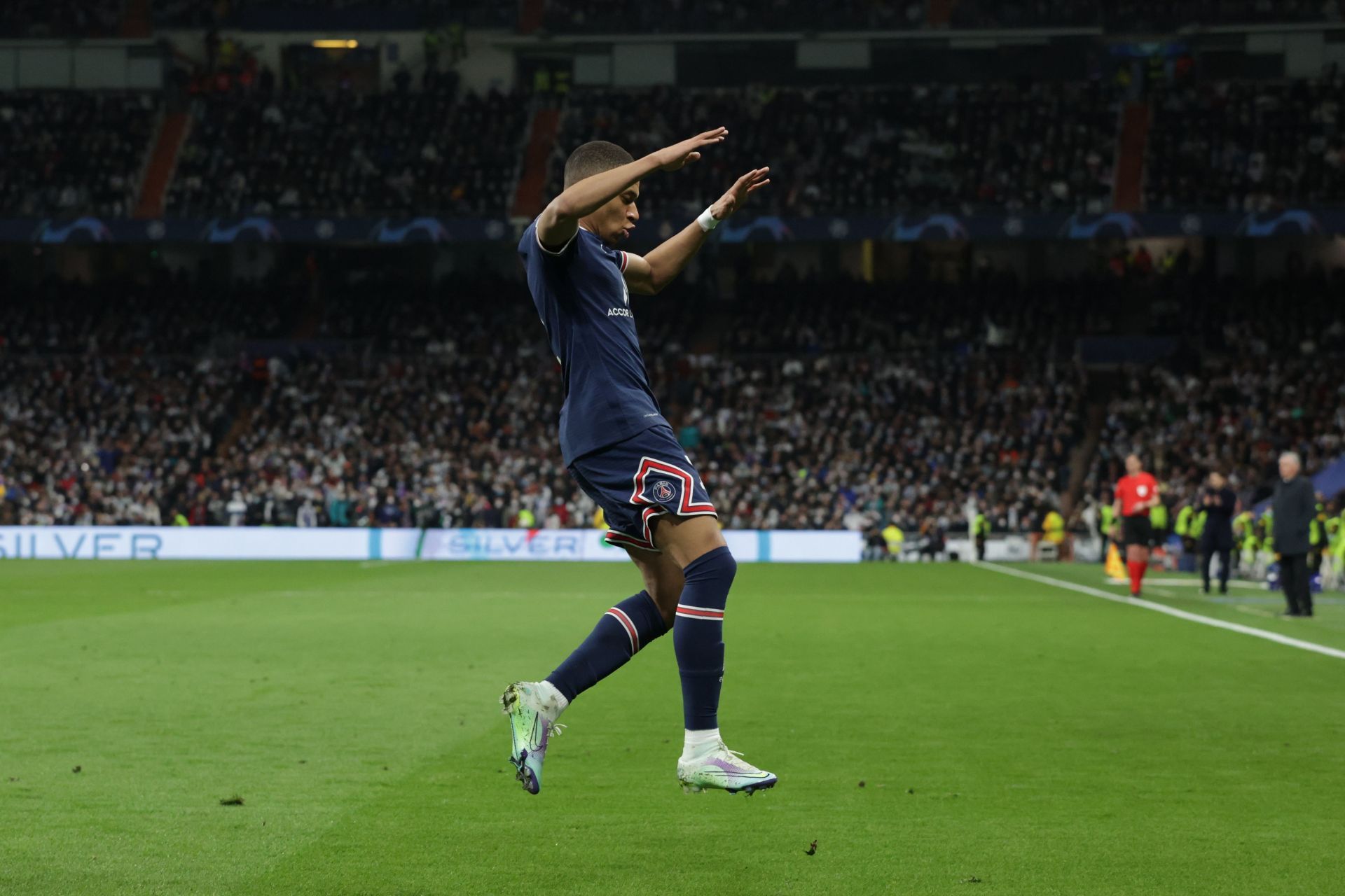 Real Madrid v Paris Saint-Germain: Round Of Sixteen Leg Two - UEFA Champions League