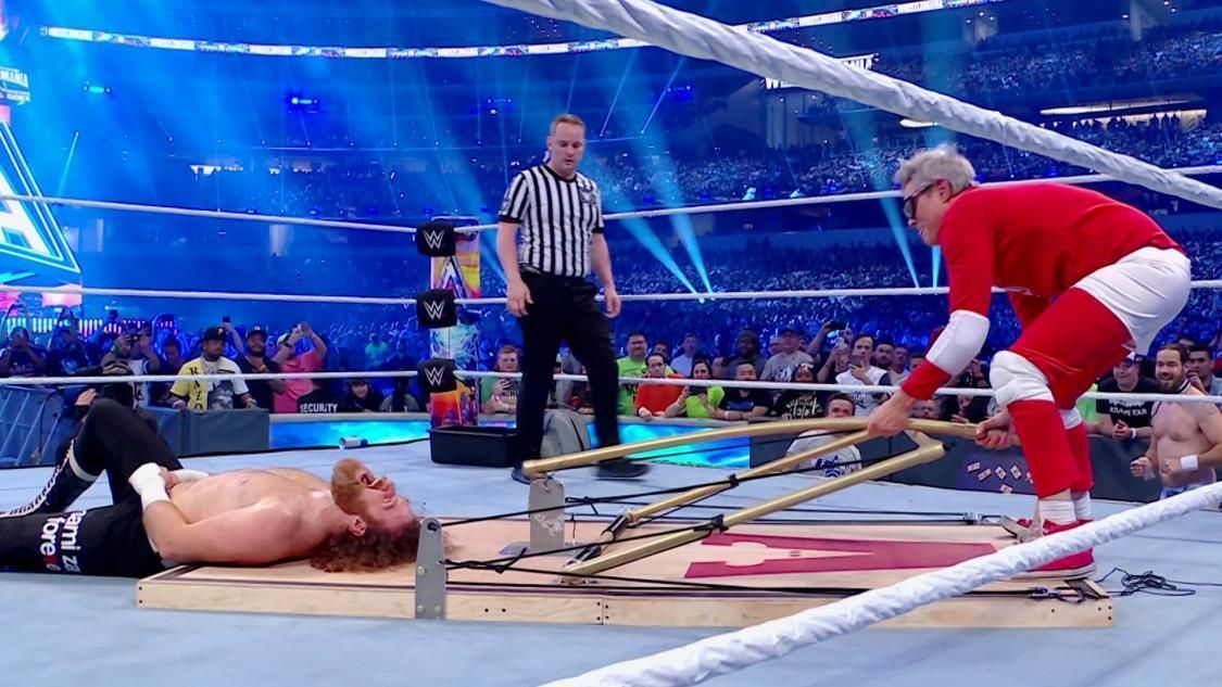 Johnny Knoxville laid the trap for Sami Zayn at WWE WrestleMania 38