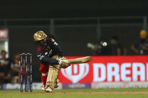 Dinesh Karthik during his match-winning knock against RR. Pic: IPLT20.COM