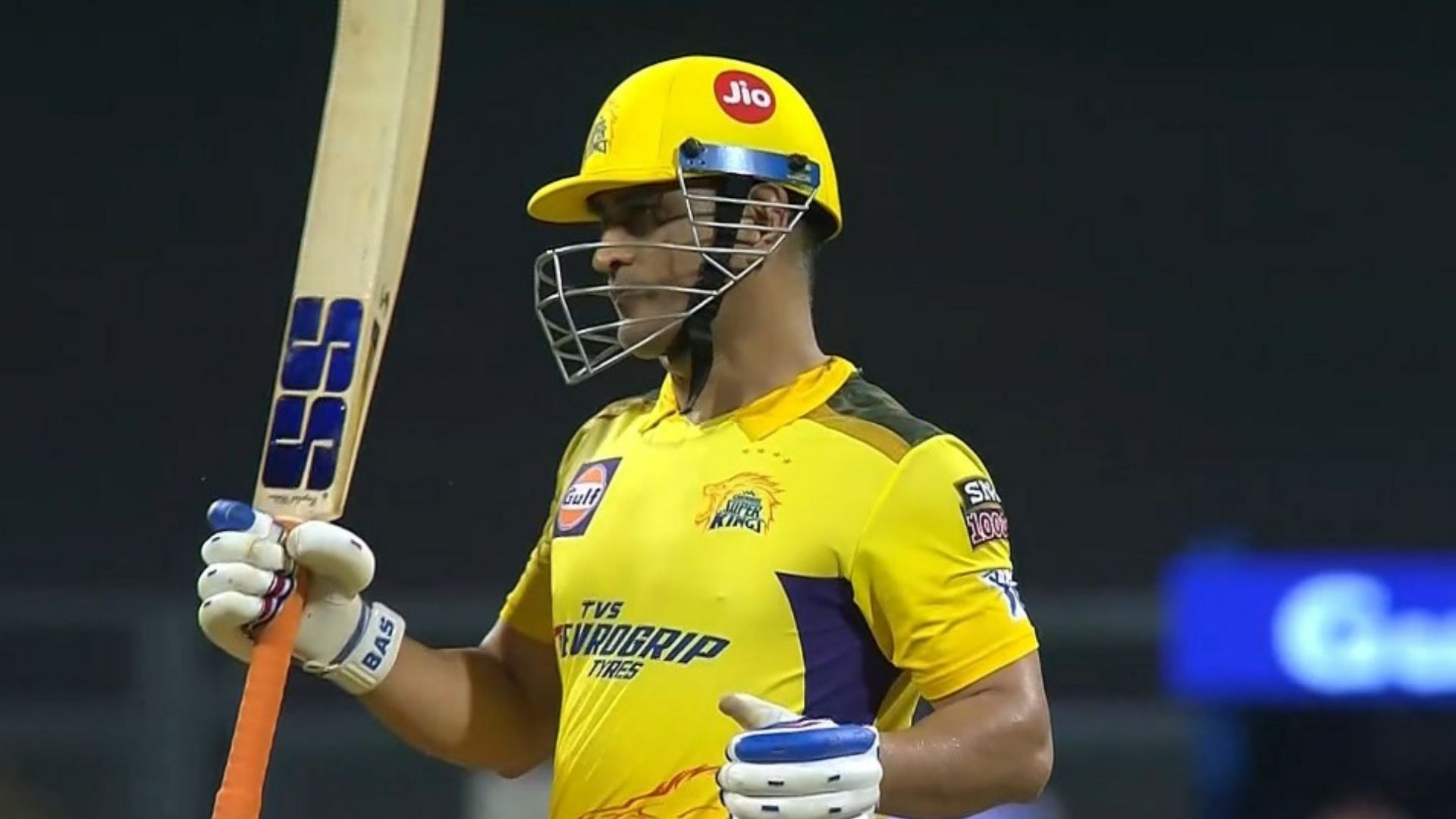 MS Dhoni celebrates his fifty against KKR in IPL 2022. (P.C.:iplt20.com)