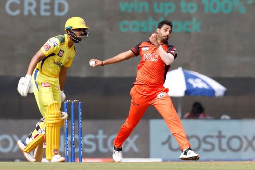 Bhuvneshwar Kumar bowling against Chennai Super Kings. Pic: IPLT20.COM