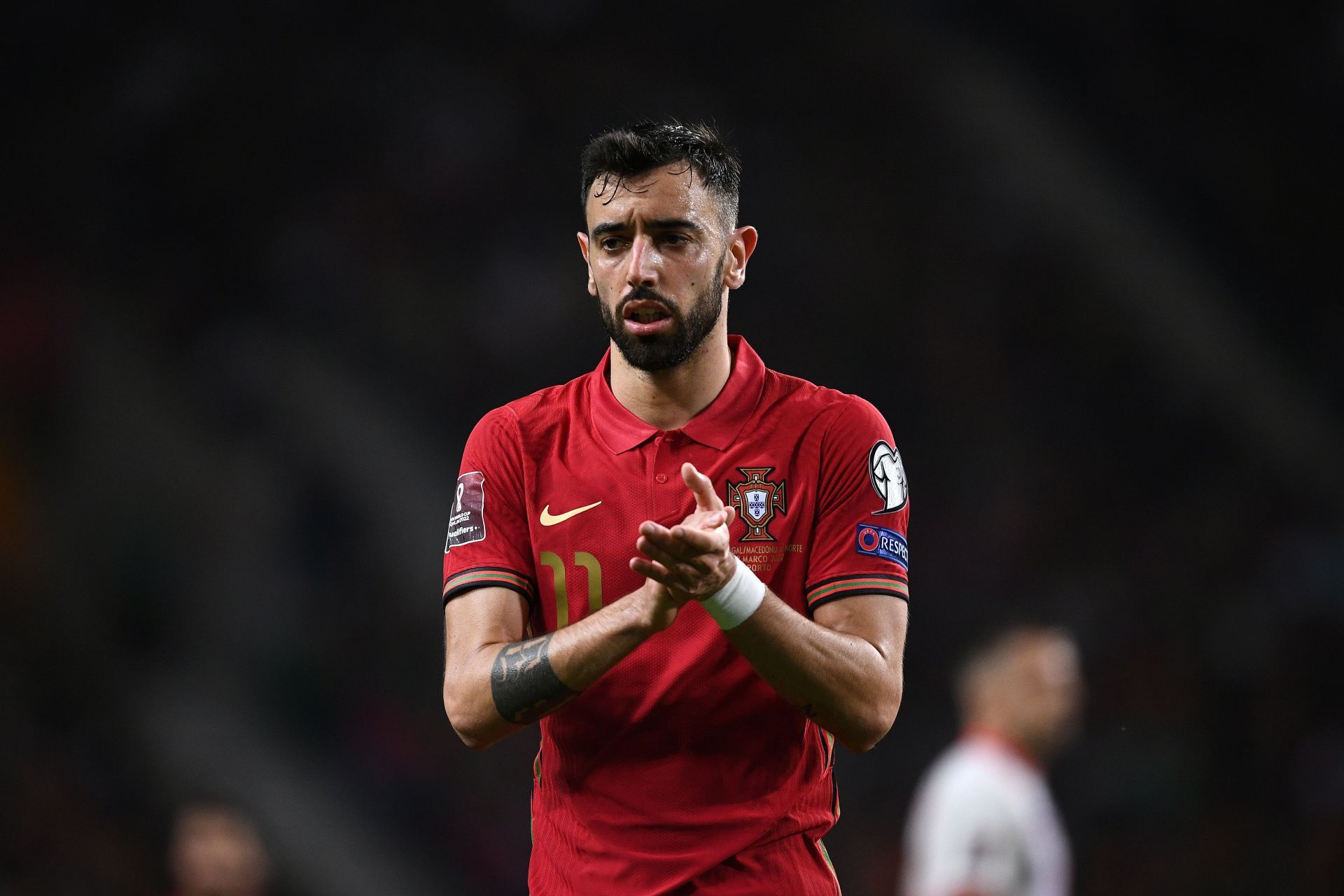 Bruno Fernandes will stay at Old Trafford till 2026.