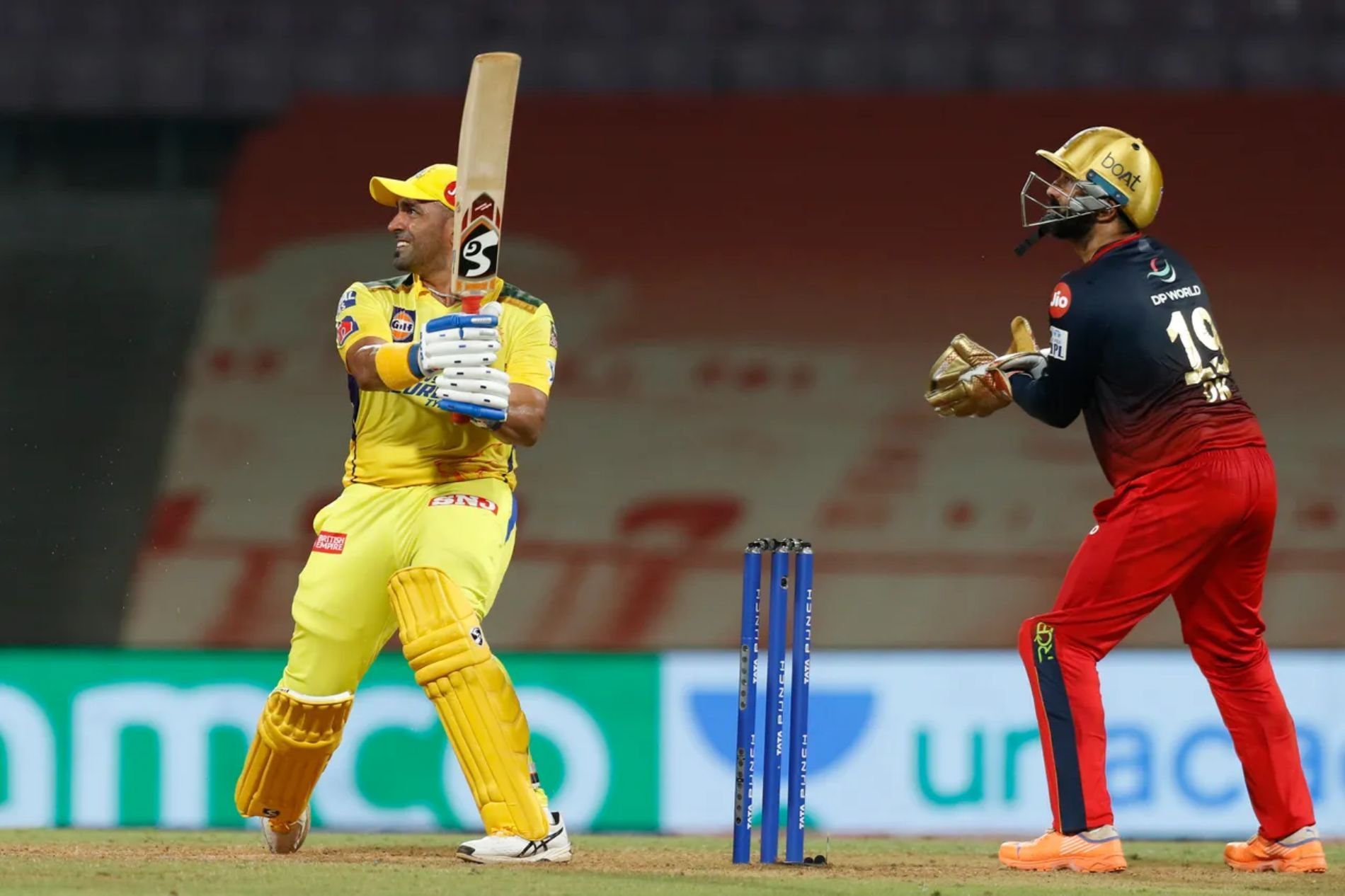 Robin Uthappa batting for CSK against RCB. Pic: IPLT20.COM