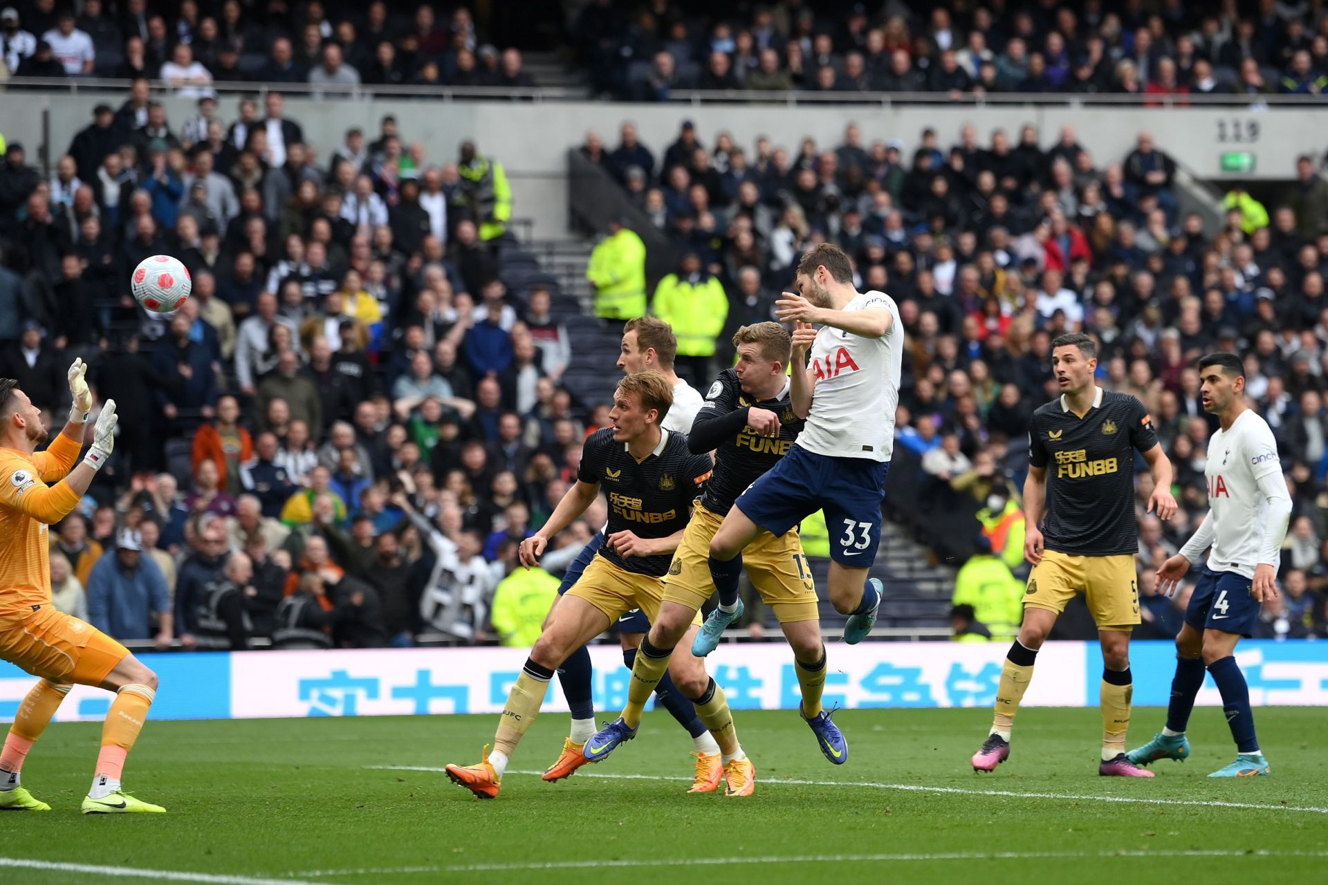 Tottenham destroyed Newcastle