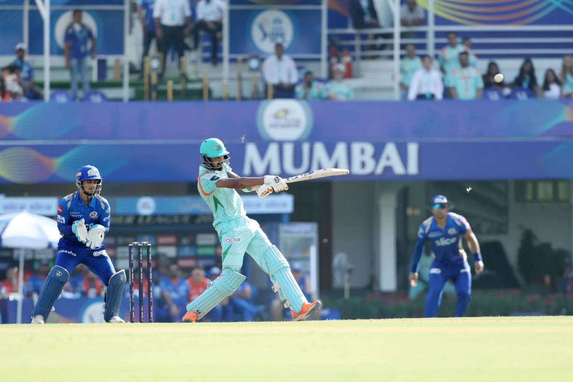 KL Rahul during his fine innings against MI. Pic: IPLT20.COM