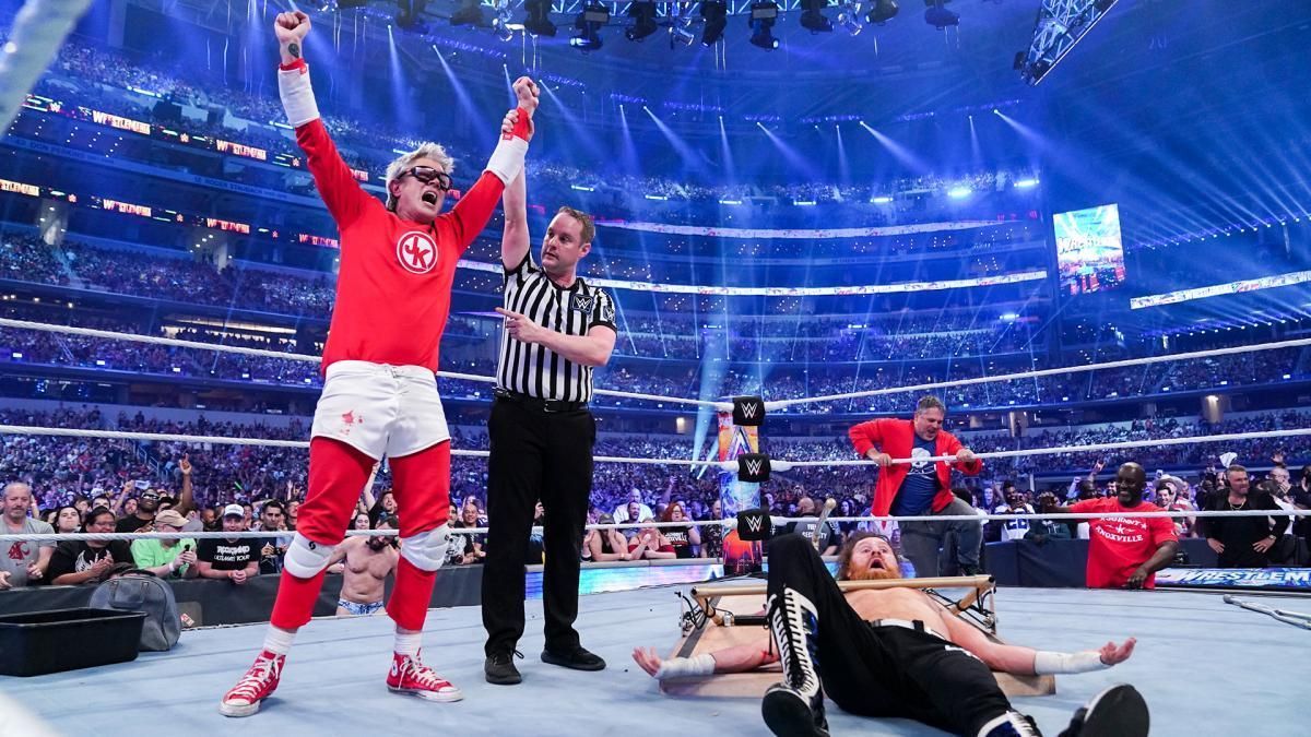 Sami Zayn took a beating from Johnny Knoxville at AT&T Stadium