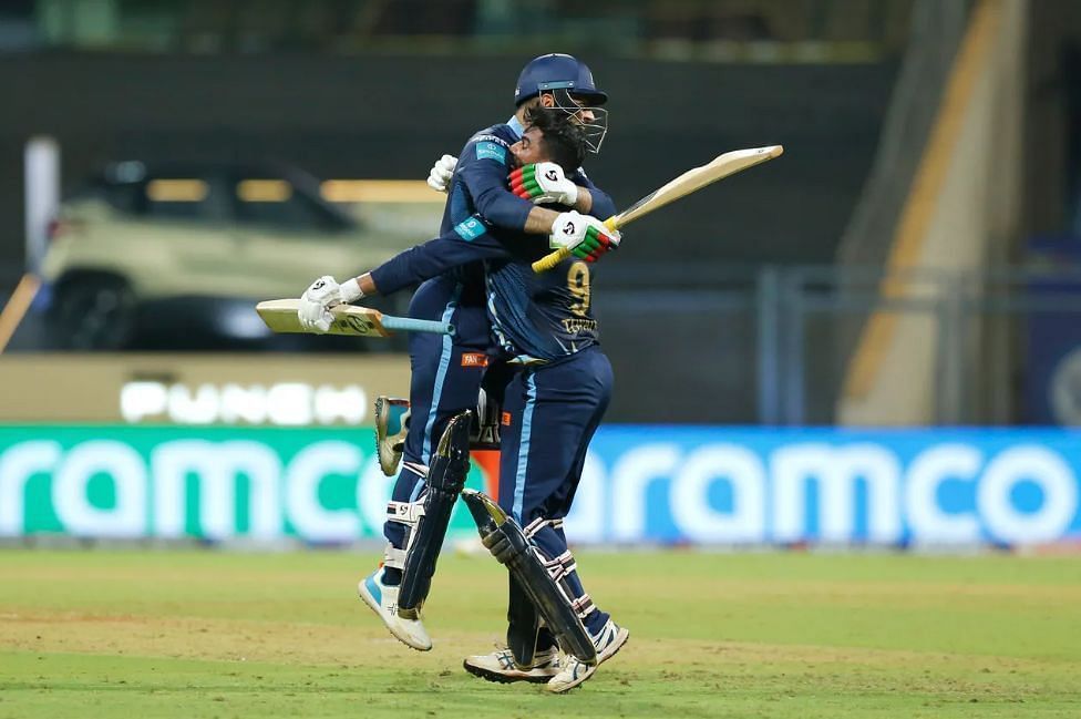 राशिद खान और राहुल तेवतिया ने जबरदस्त बल्लेबाजी से टीम को मैच जिता दिया (Photo Credit - IPLT20)