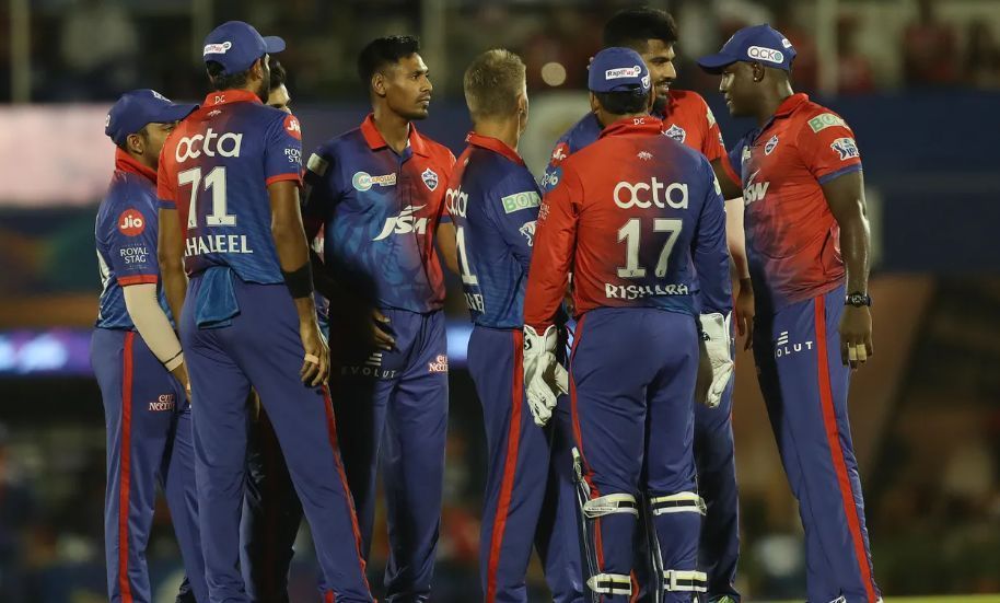 अक्षर पटेल ने की घातक गेंदबाजी (Photo: IPL)