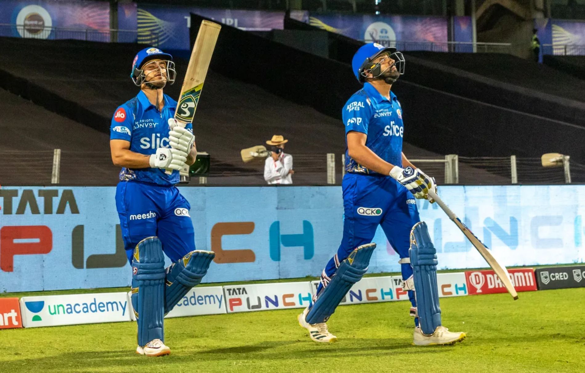 Rohit Sharma (right) with Ishan Kishan. Pic: IPLT20.COM