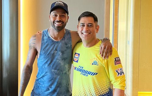 Hardik Pandya (L) and MS Dhoni (Image: Instagram)