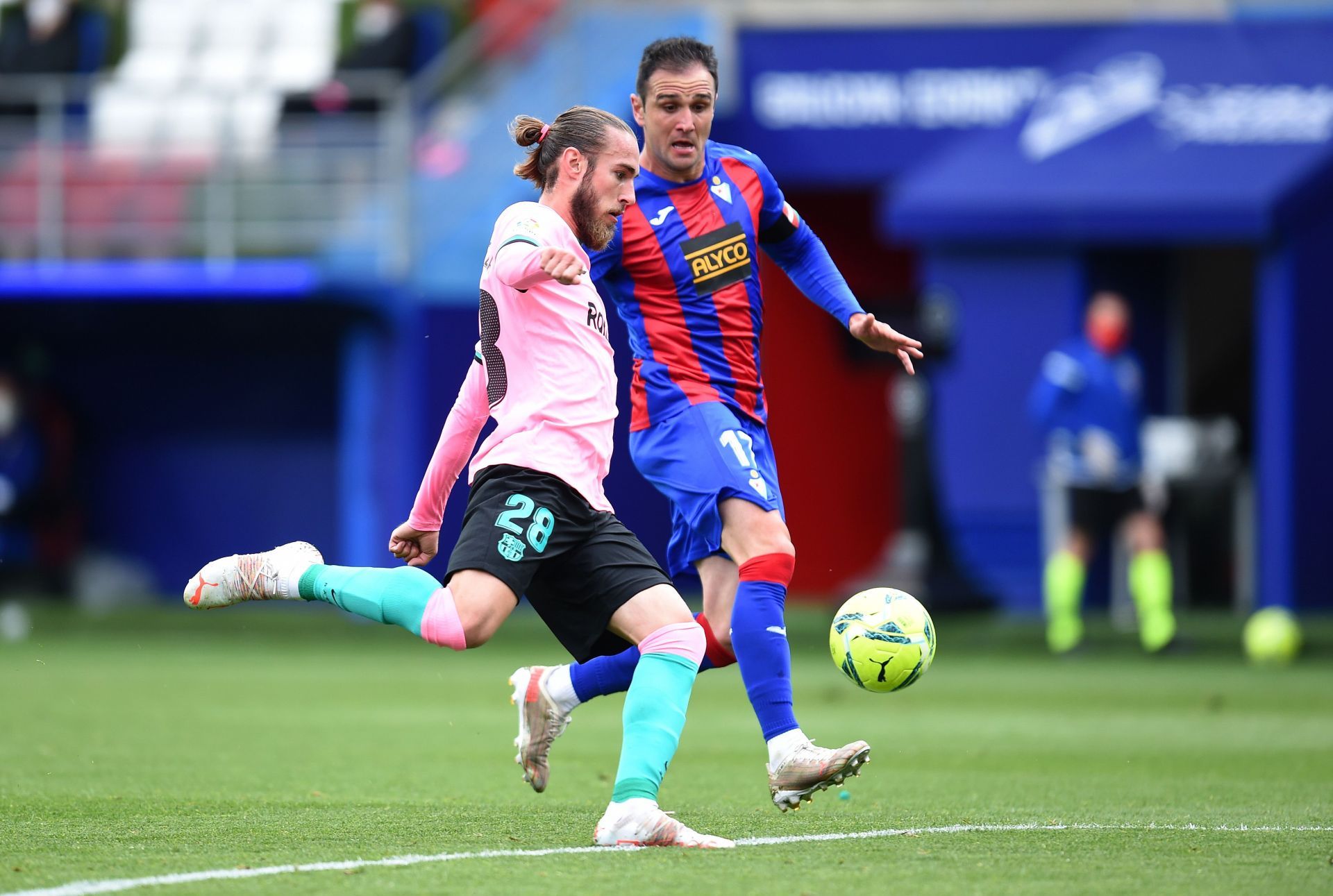 Eibar will hope to pick up all three points as they look to secure automatic promotion to La Liga.