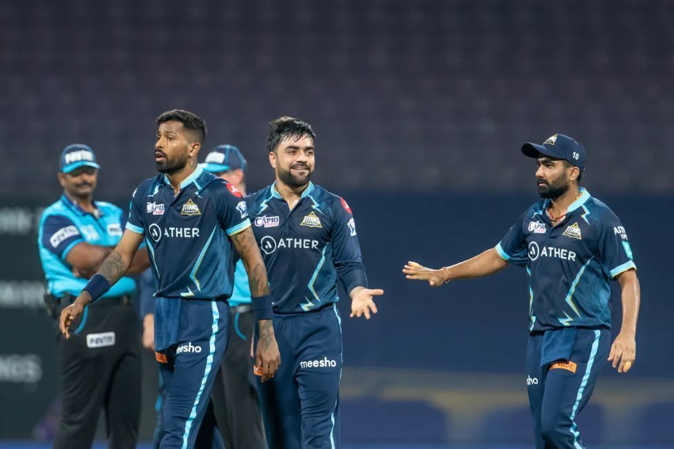 Hardik Pandya and Rashid Khan were the only Gujarat Titans bowlers to pick up a wicket [P/C: iplt20.com]