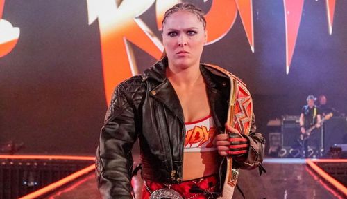 Ronda Rousey will look to win the SmackDown Women's Championship at WrestleMania