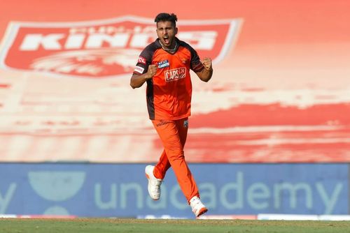 Umran Malik's four-wicket haul helped SRH register an easy win [P/C: iplt20.com]