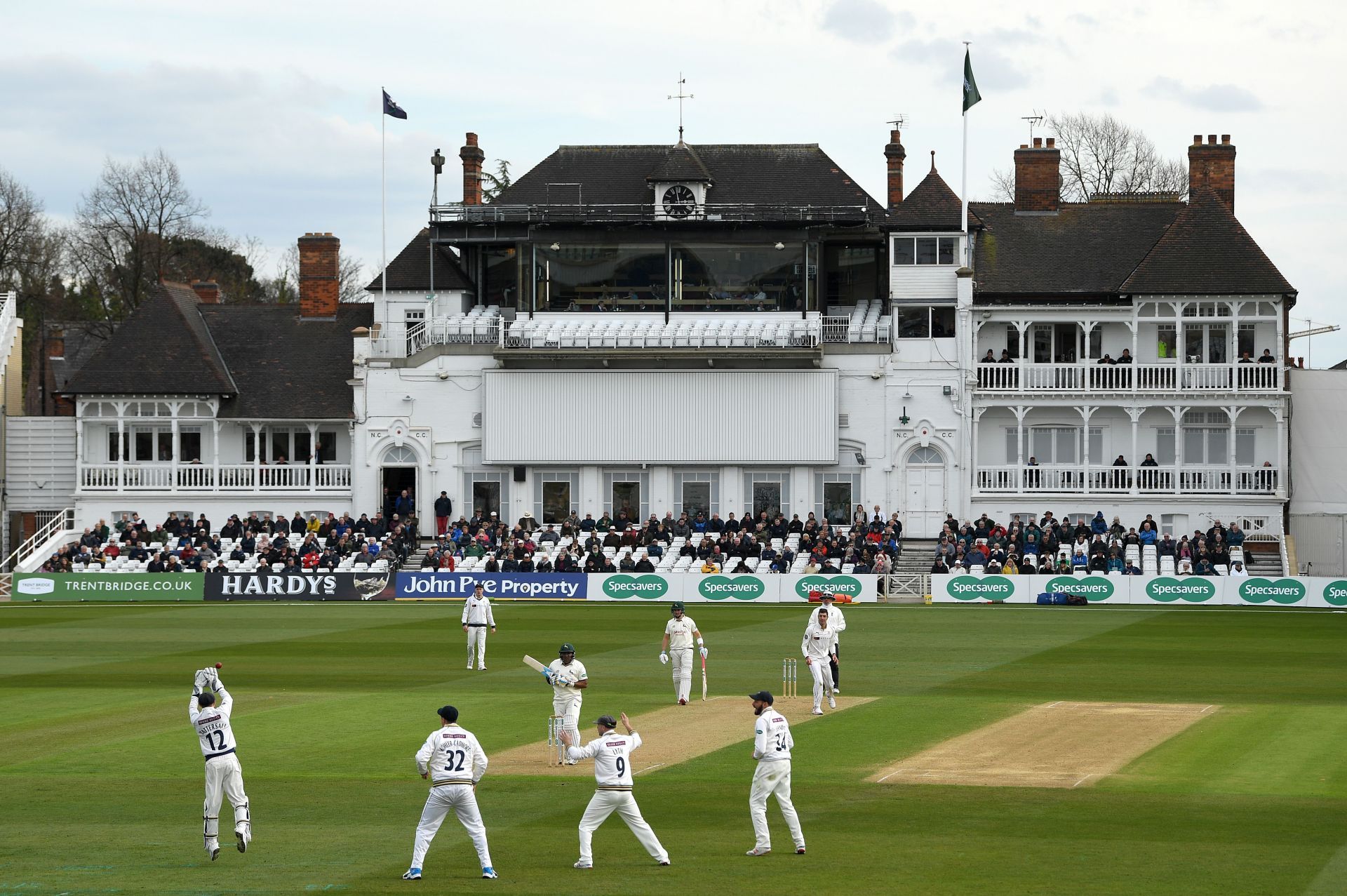 Nottinghamshire v Yorkshire - Specsavers County Championship: Division One