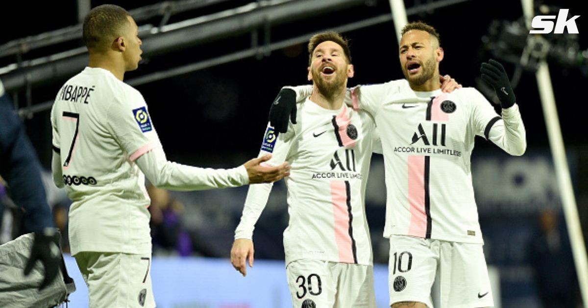 PSG returned to winning ways with a sensational showing away from home 