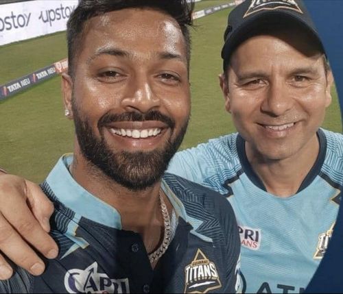 Vikram Solanki (right) is all praise for Gujarat Titans skipper Hardik Pandya. Image: IPL