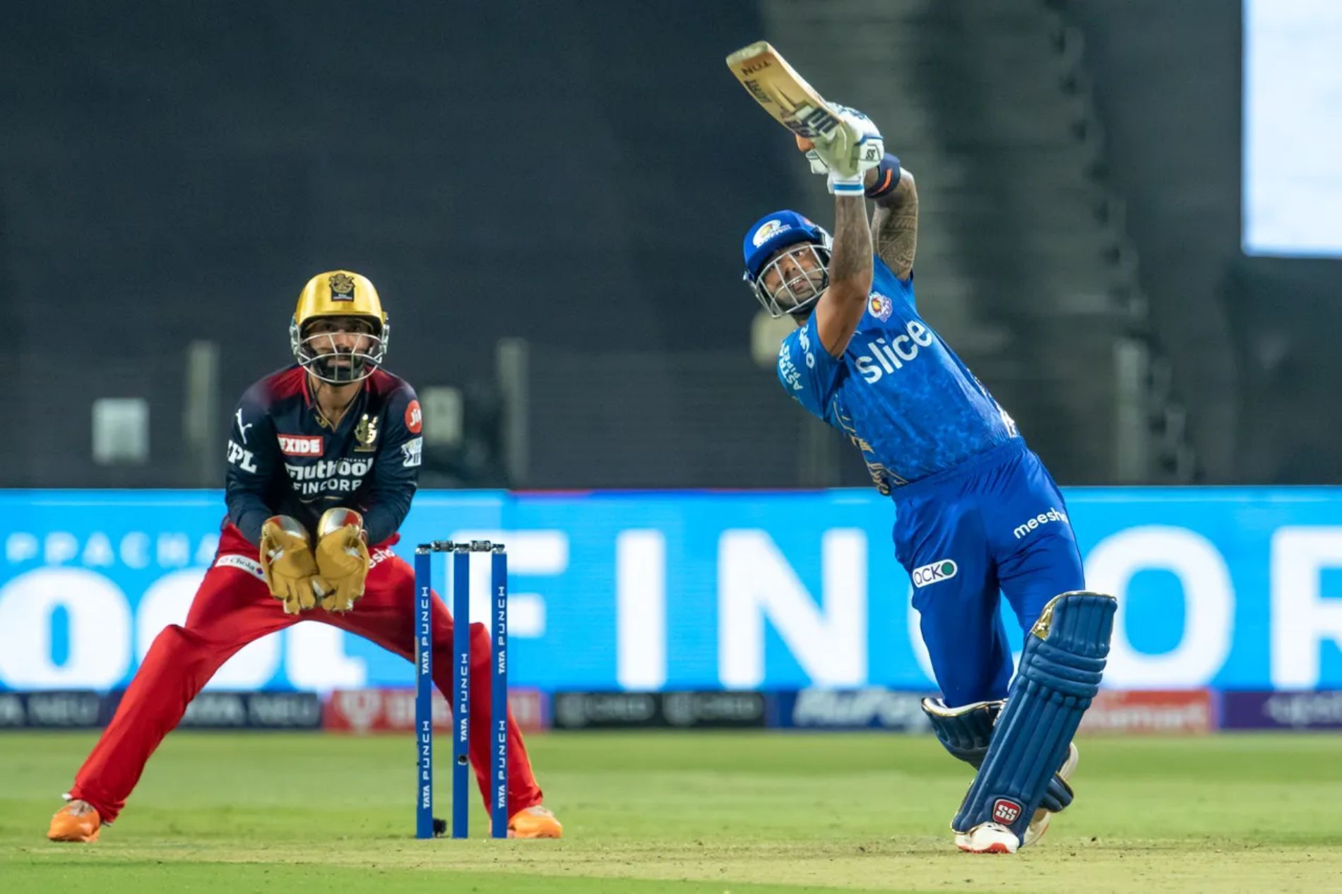 Suryakumar Yadav played a lone hand for MI against RCB Pic: IPLT20.COM