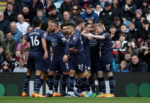 Manchester City's win over Burnely takes them to the top the Premier League table