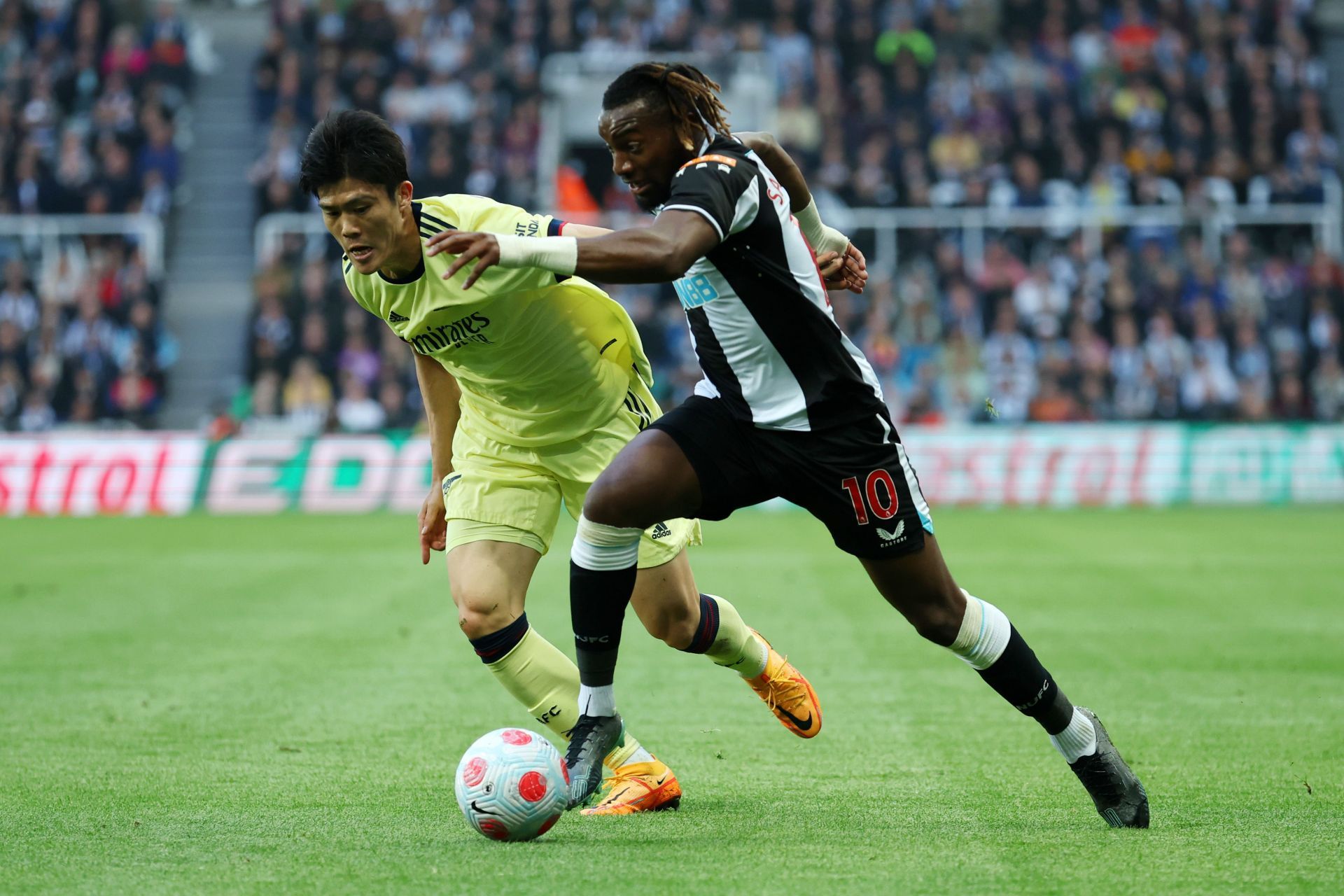 Newcastle United v Arsenal - Premier League