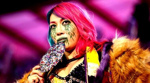 Asuka will face off against Bianca Belair for the WWE RAW Women's title at Hell in a Cell