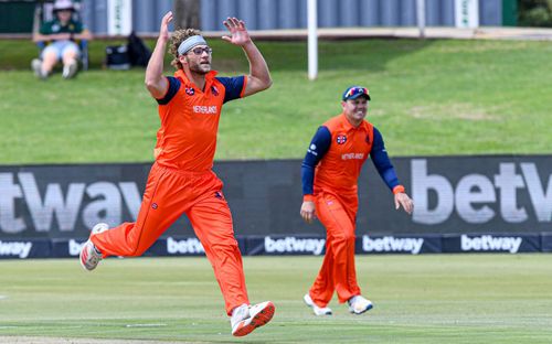 South Africa v Netherlands - 1st ODI