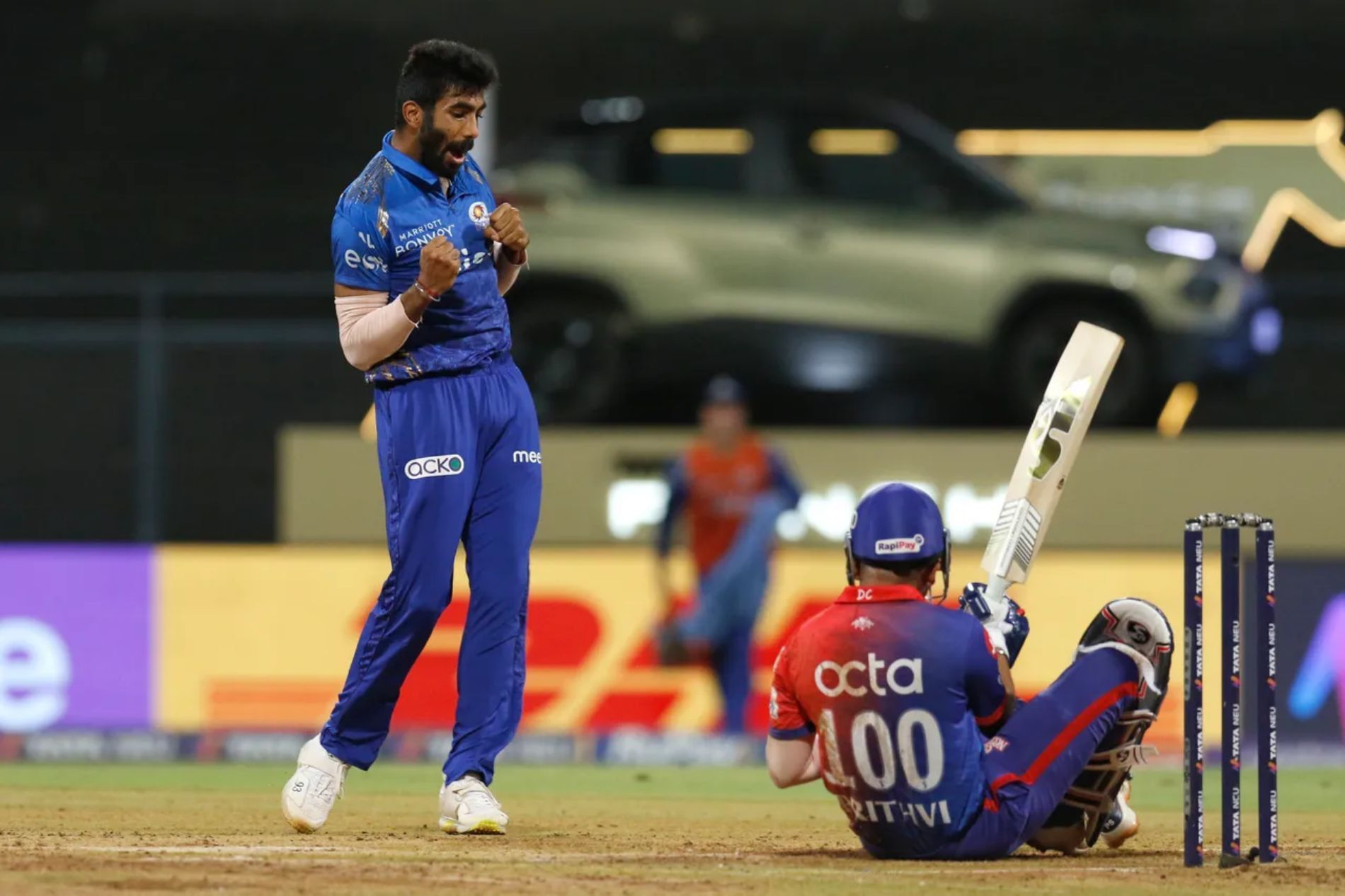 Jasprit Bumrah celebrates the wicket of Prithvi Shaw. Pic: IPLT20.COM