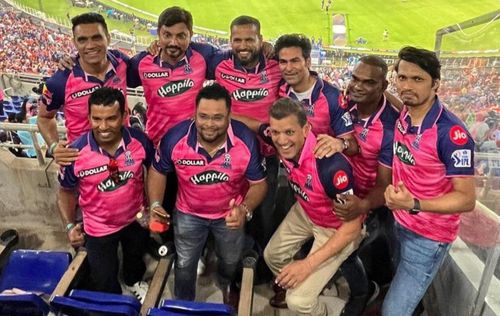 Mohammad Kaif alongside his ex-RR teammates. (Image: Instagram)