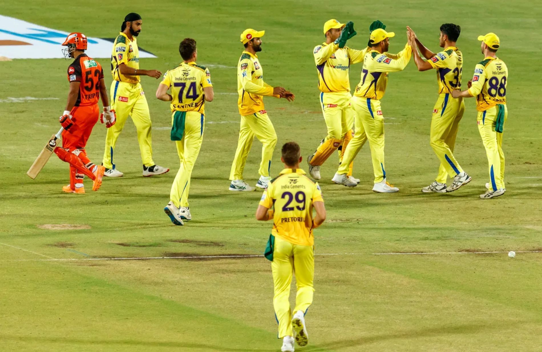 Chennai players celebrate a wicket during the match against Hyderabad. Pic: IPLT20.COM
