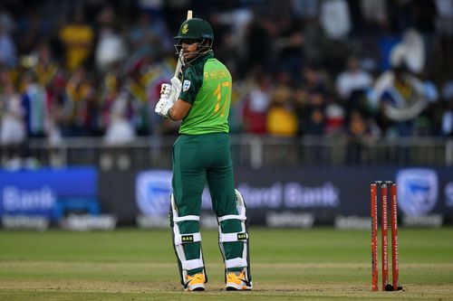 Reeza Hendricks in action in South Africa v England - 2nd ODI