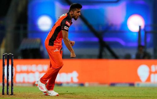 Umran Malik bagged three wickets against MI (Pic: IPLT20.com)