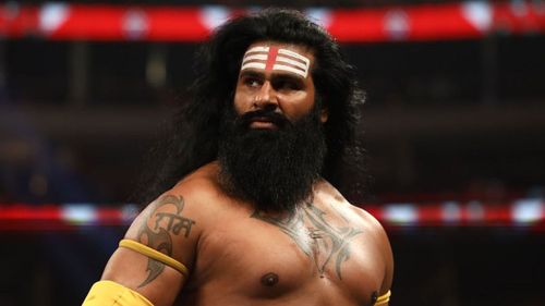 WWE RAW Superstar Veer Mahaan collided with Mustafa Ali this week.