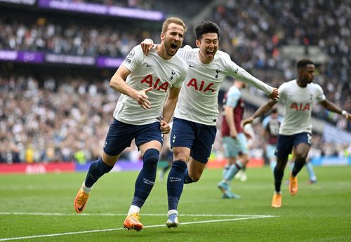 Harry Kane celebrates with Heung-Min Son.