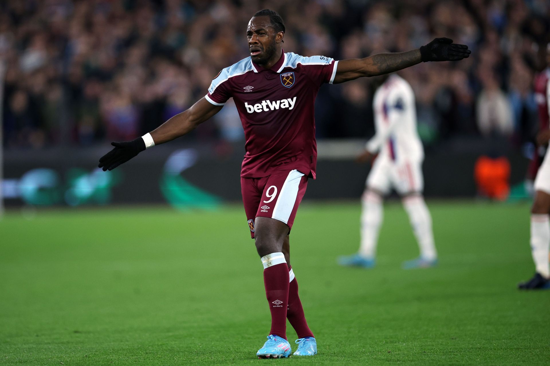 West Ham United v Olympique Lyon: Quarter Final Leg One - UEFA Europa League