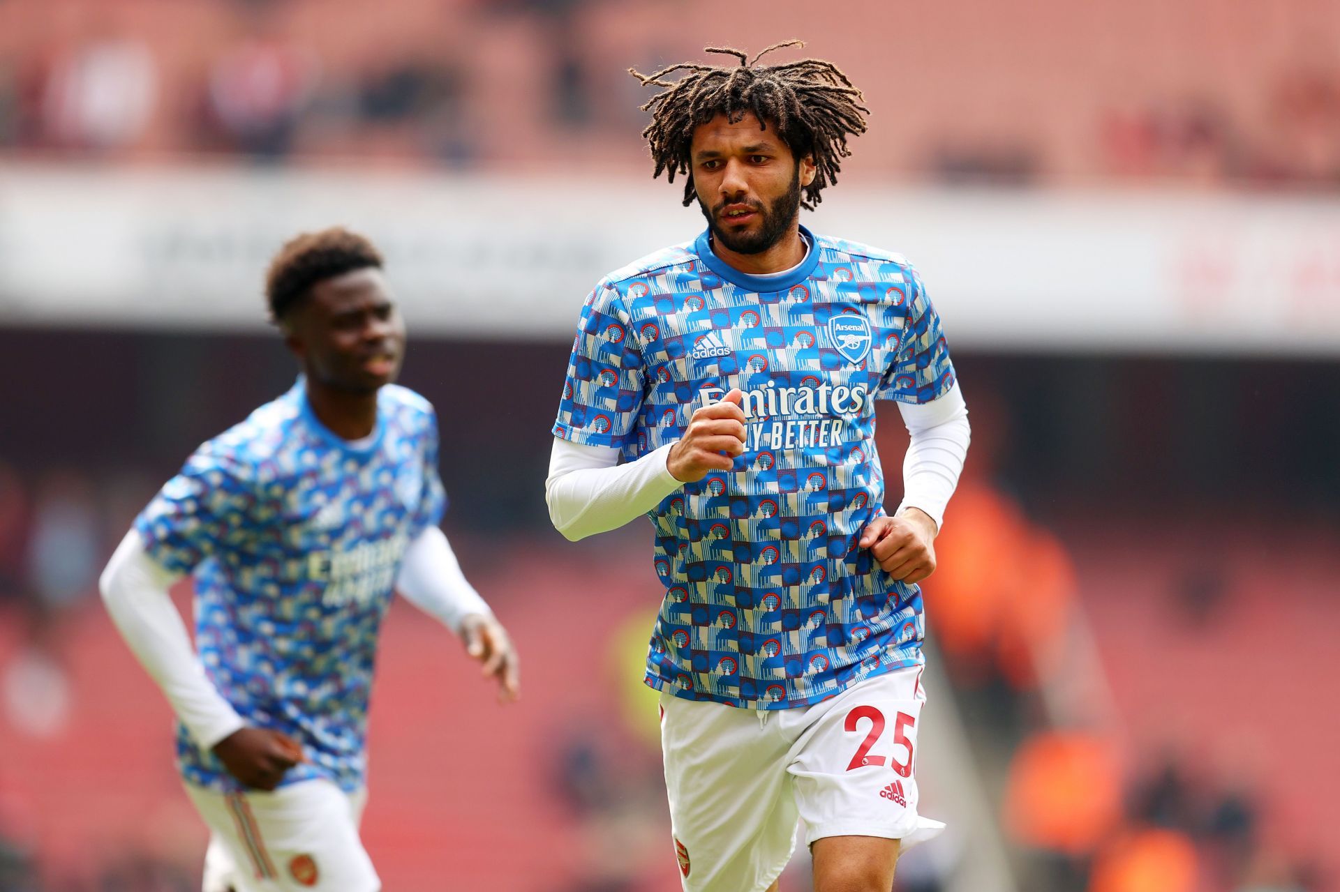 Mohamed Elneny (right) could leave the Emirates for free this summer.