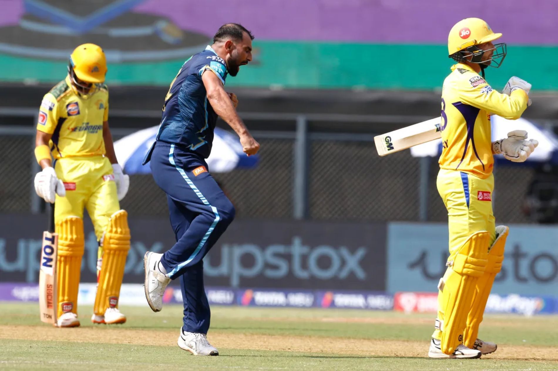 Mohammed Shami sent back Devon Conway cheaply. Pic: IPLT20.COM