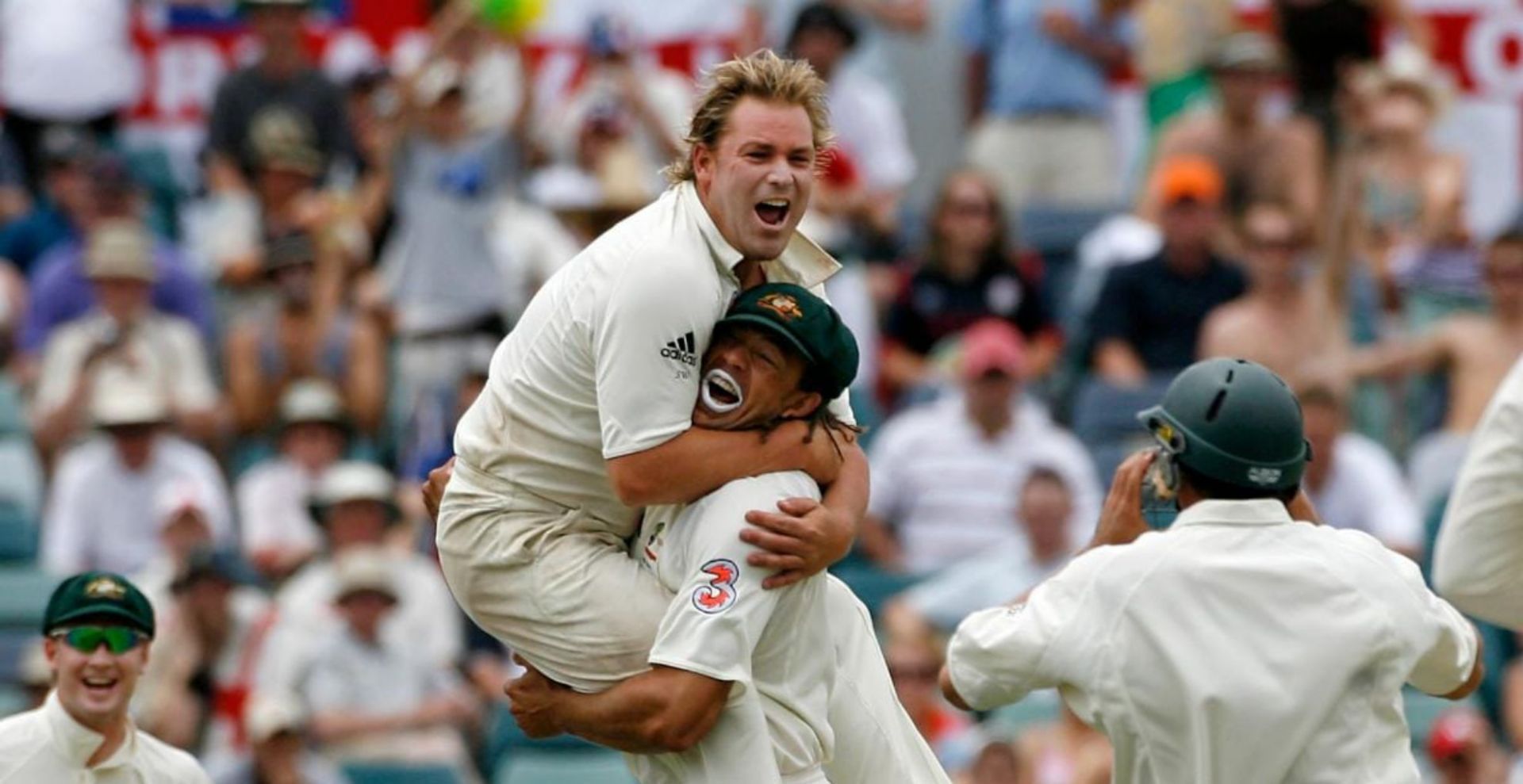 Andrew Symonds and Shane Warne (Credit: Twitter)