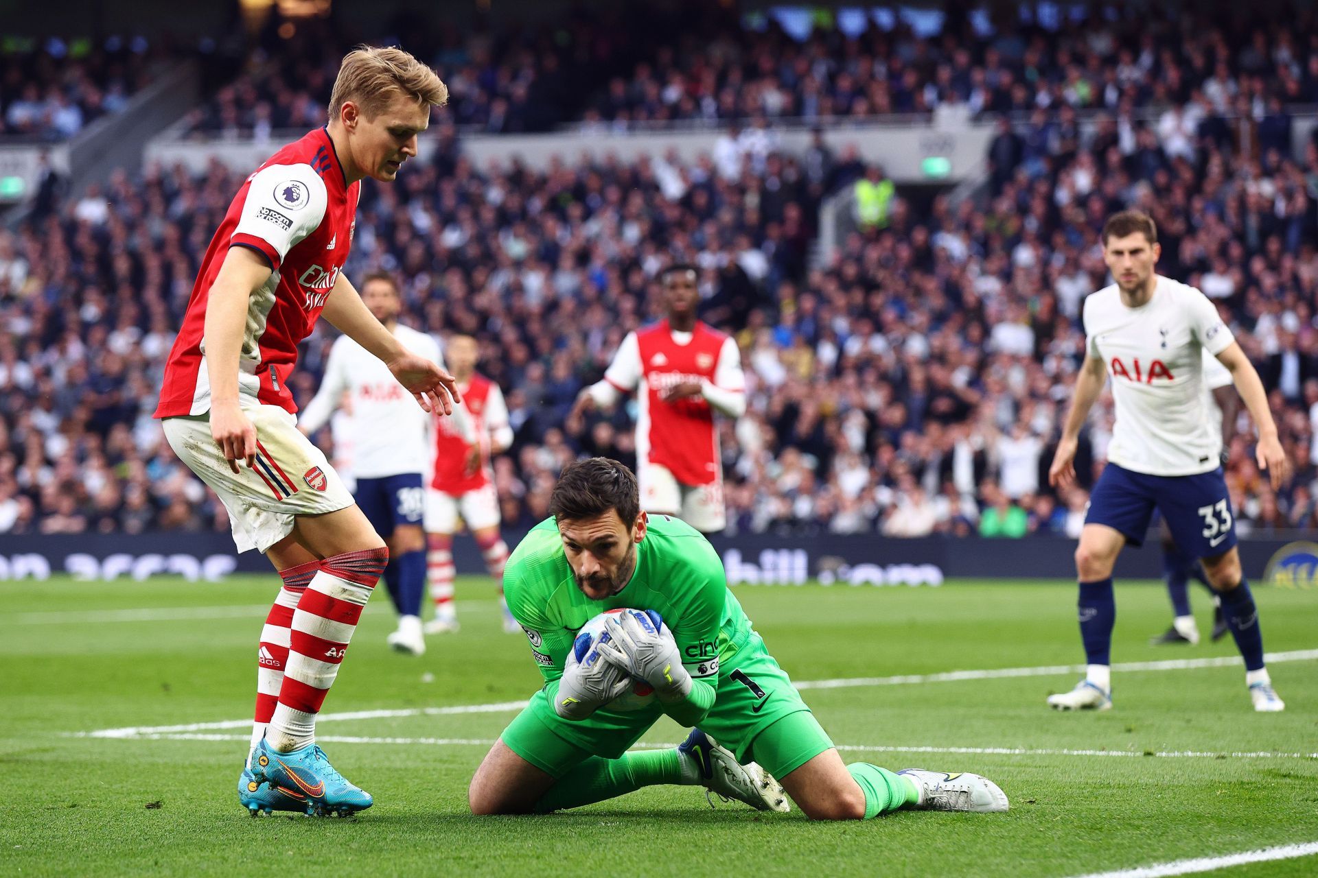 Tottenham Hotspur v Arsenal - Premier League