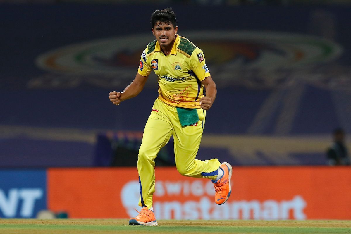 Maheesh Theekshana celebrates David Warner&#039;s wicket. (Image Credits: Twitter)